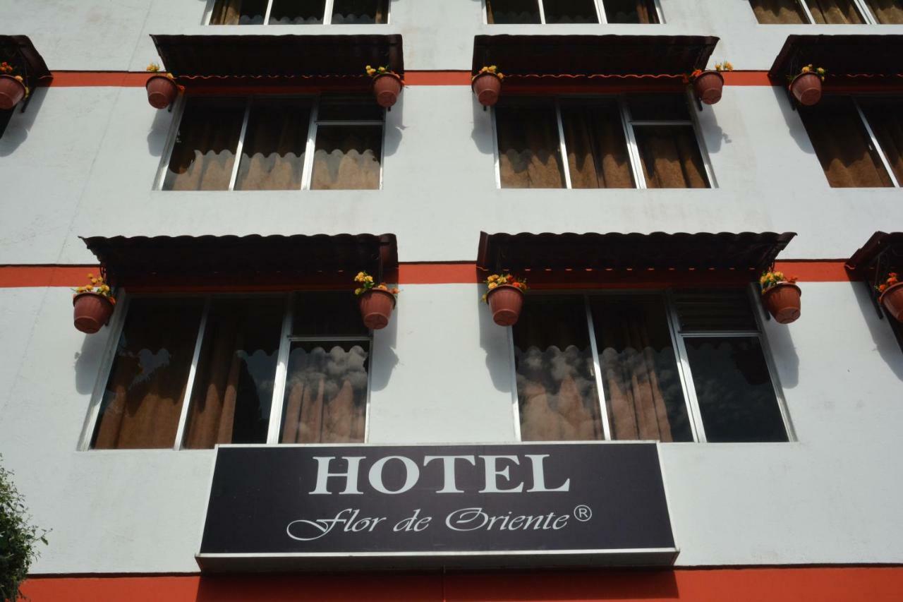 Hotel Flor De Oriente Baños Exteriör bild