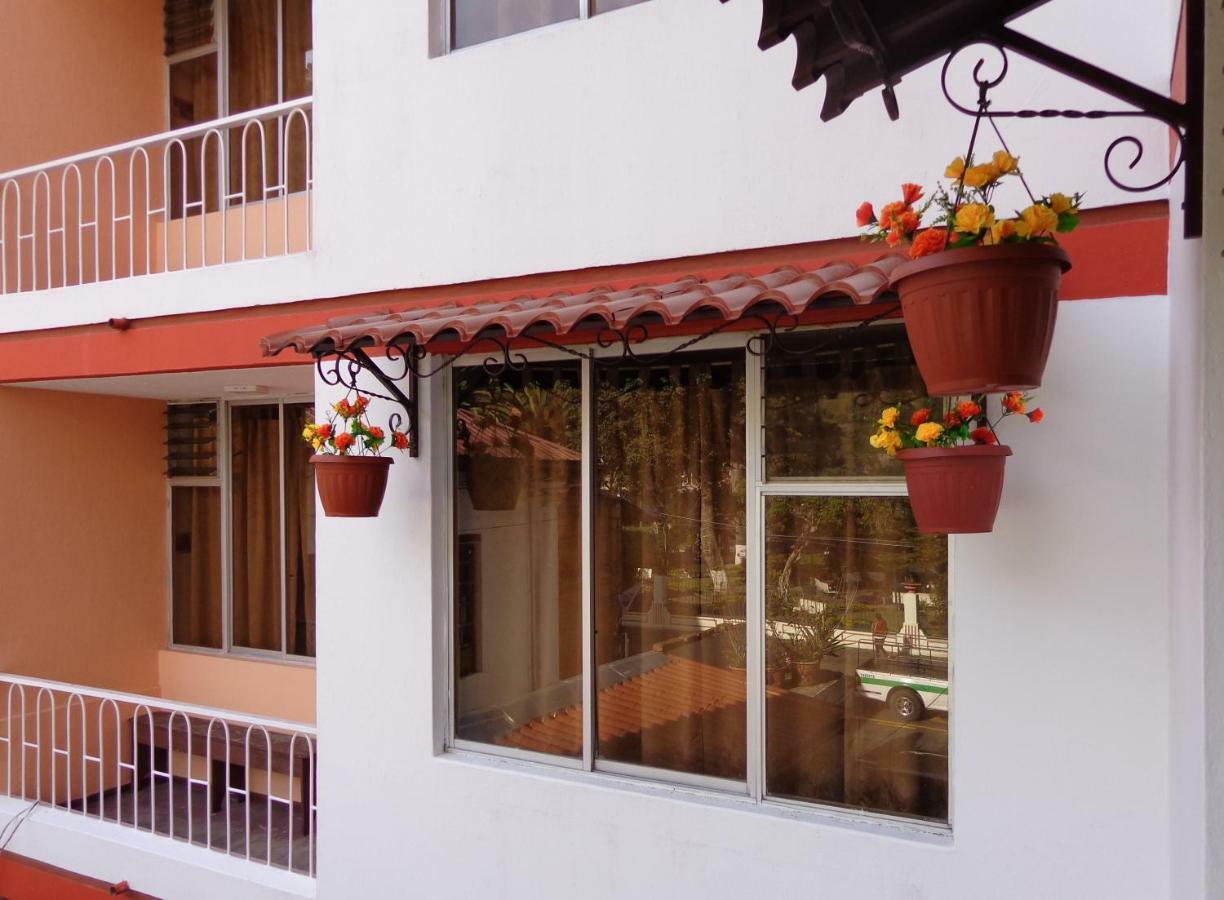 Hotel Flor De Oriente Baños Exteriör bild
