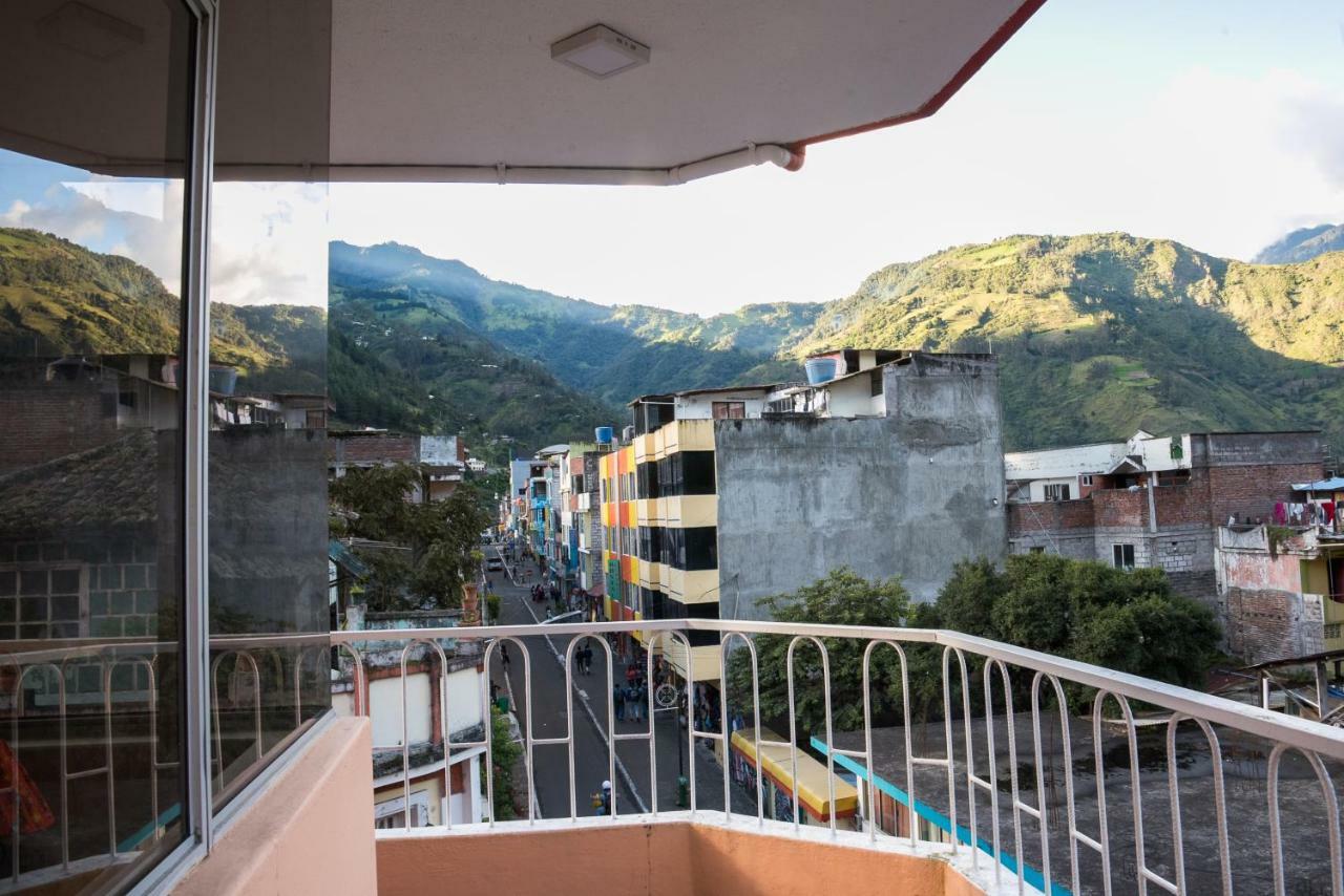 Hotel Flor De Oriente Baños Exteriör bild